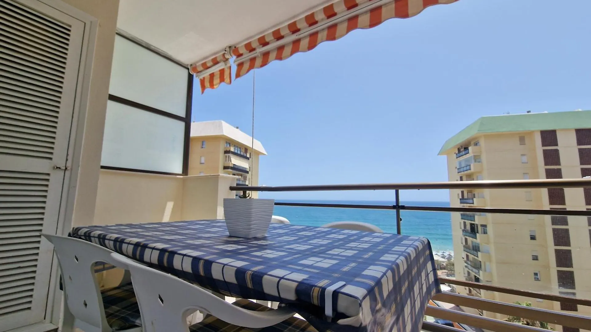 Aa Guest - Sandbeach Front Sea Views Eco Apartment フエンヒロラ